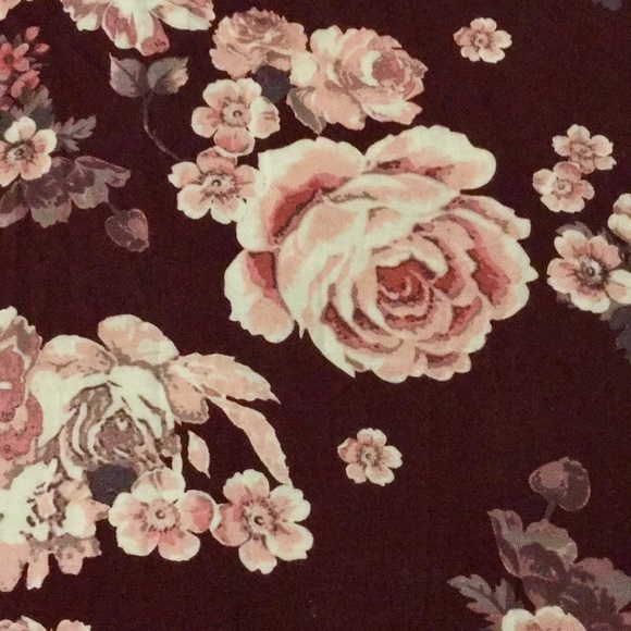 Beautiful blouse - Picture 3 of 4